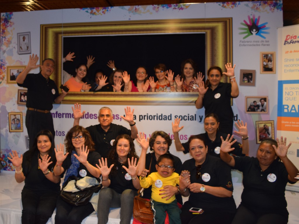 Celebración del Día de las Enfermedades Raras 2015 en la ciudad de México, Cámara de Diputados, expo-fotográfica