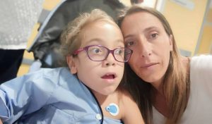 Denuncian que Sanidad niega administrar un tratamiento a una niña de Valladolid con síndrome de Sly